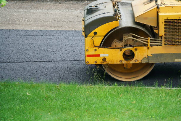 Why Choose Us For All Your Driveway Paving Needs in Shorewood, MN?